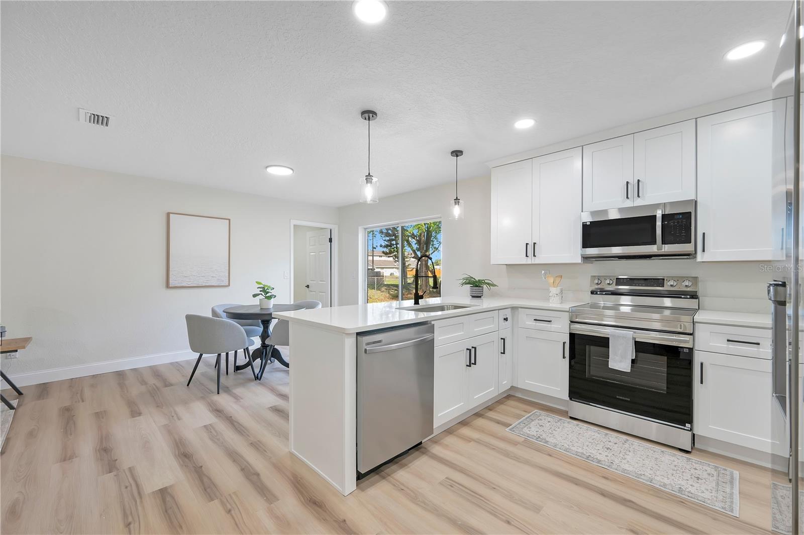 LAKE GIBSON POULTRY FARMS INC - Residential