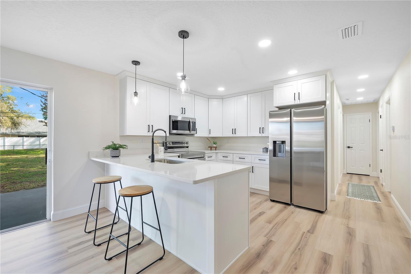 LAKE GIBSON POULTRY FARMS INC - Residential