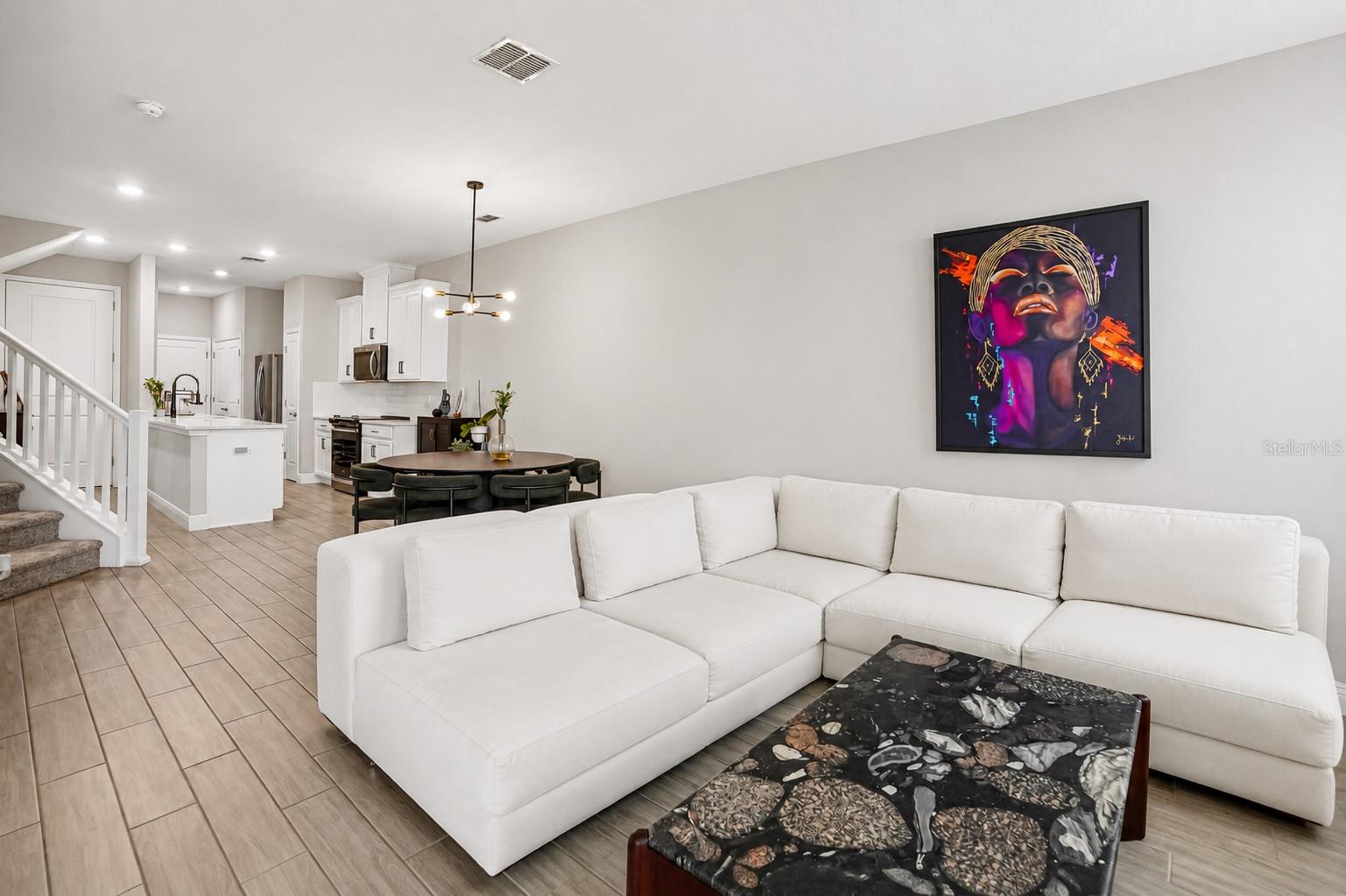 HERITAGE OAKS TWNHMS - Residential