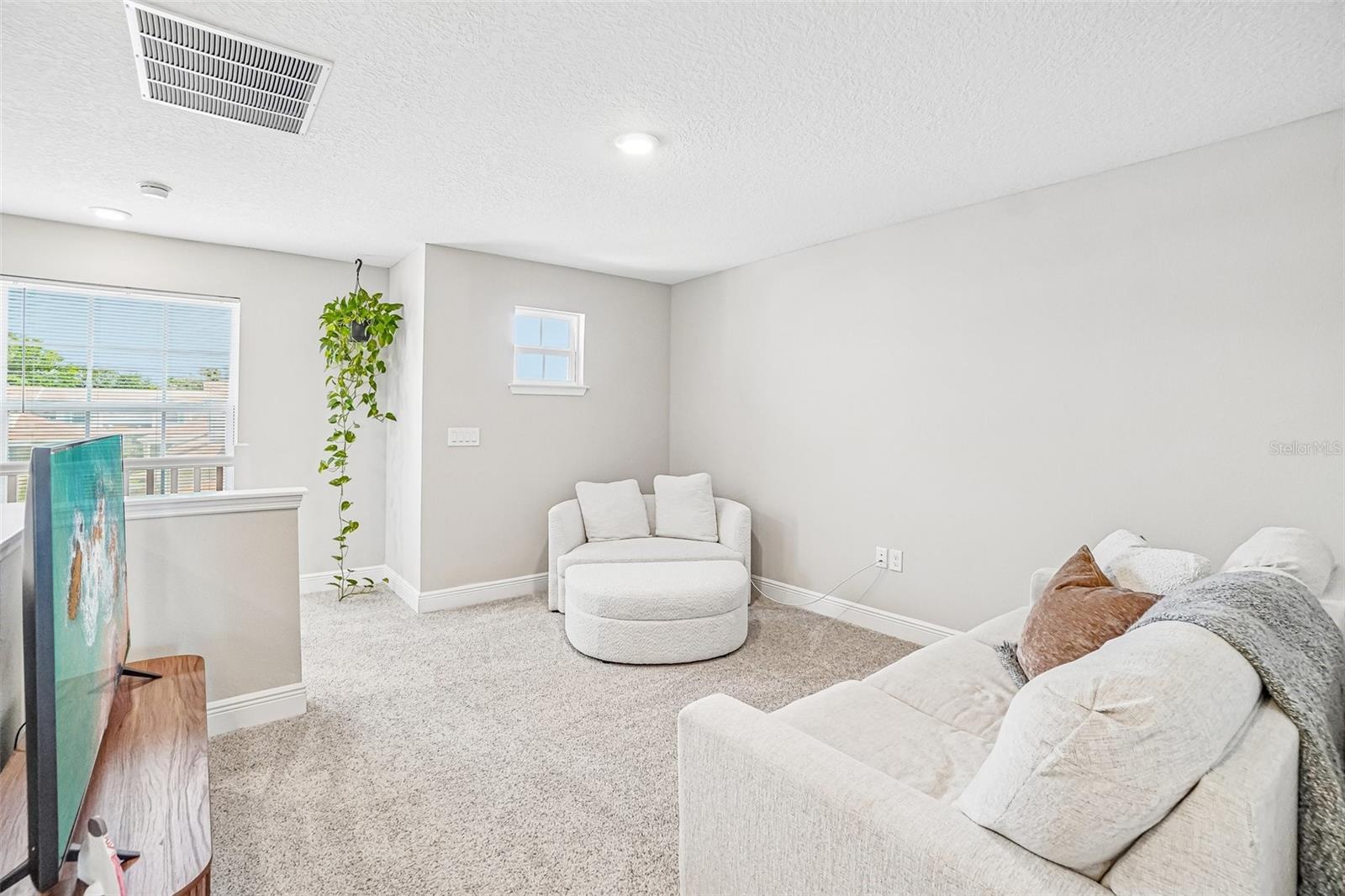 HERITAGE OAKS TWNHMS - Residential