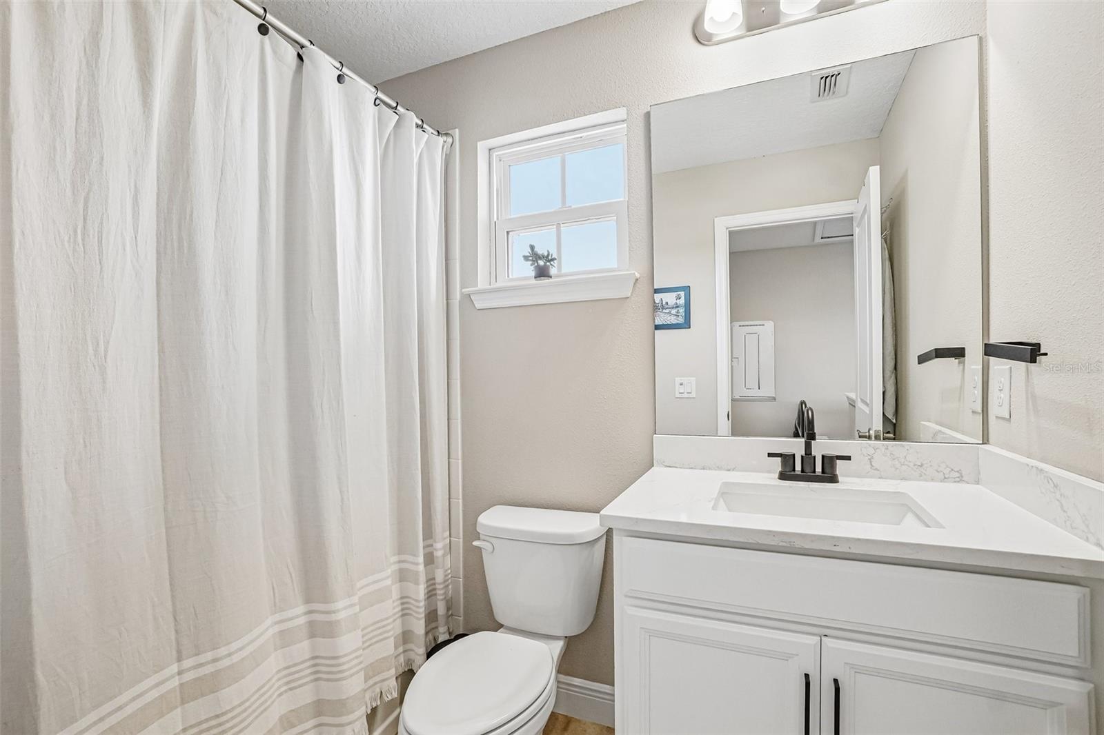 HERITAGE OAKS TWNHMS - Residential