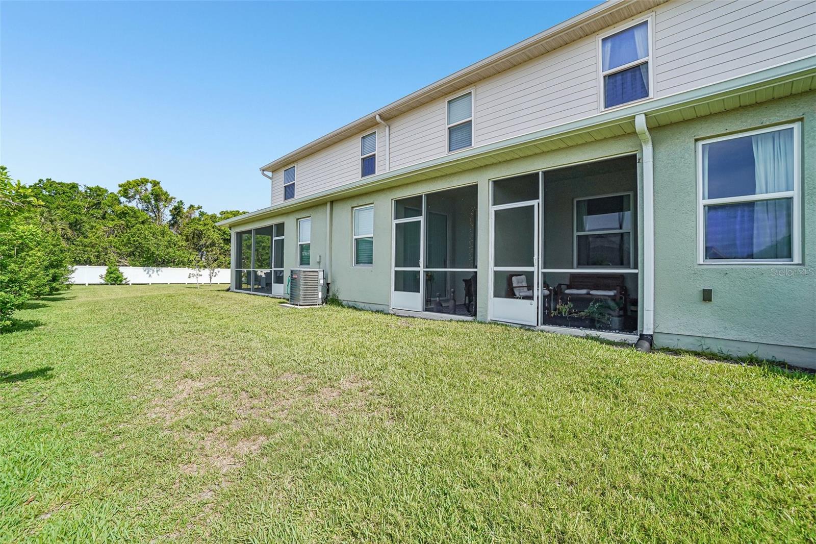 HERITAGE OAKS TWNHMS - Residential