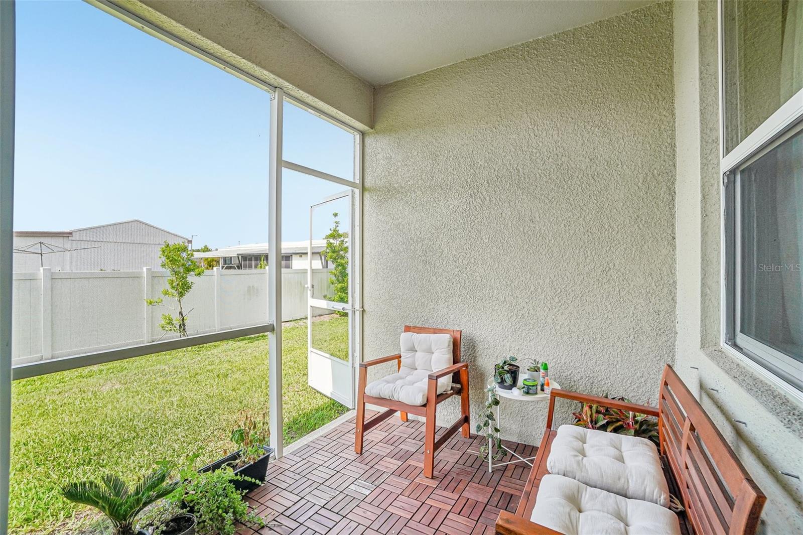 HERITAGE OAKS TWNHMS - Residential