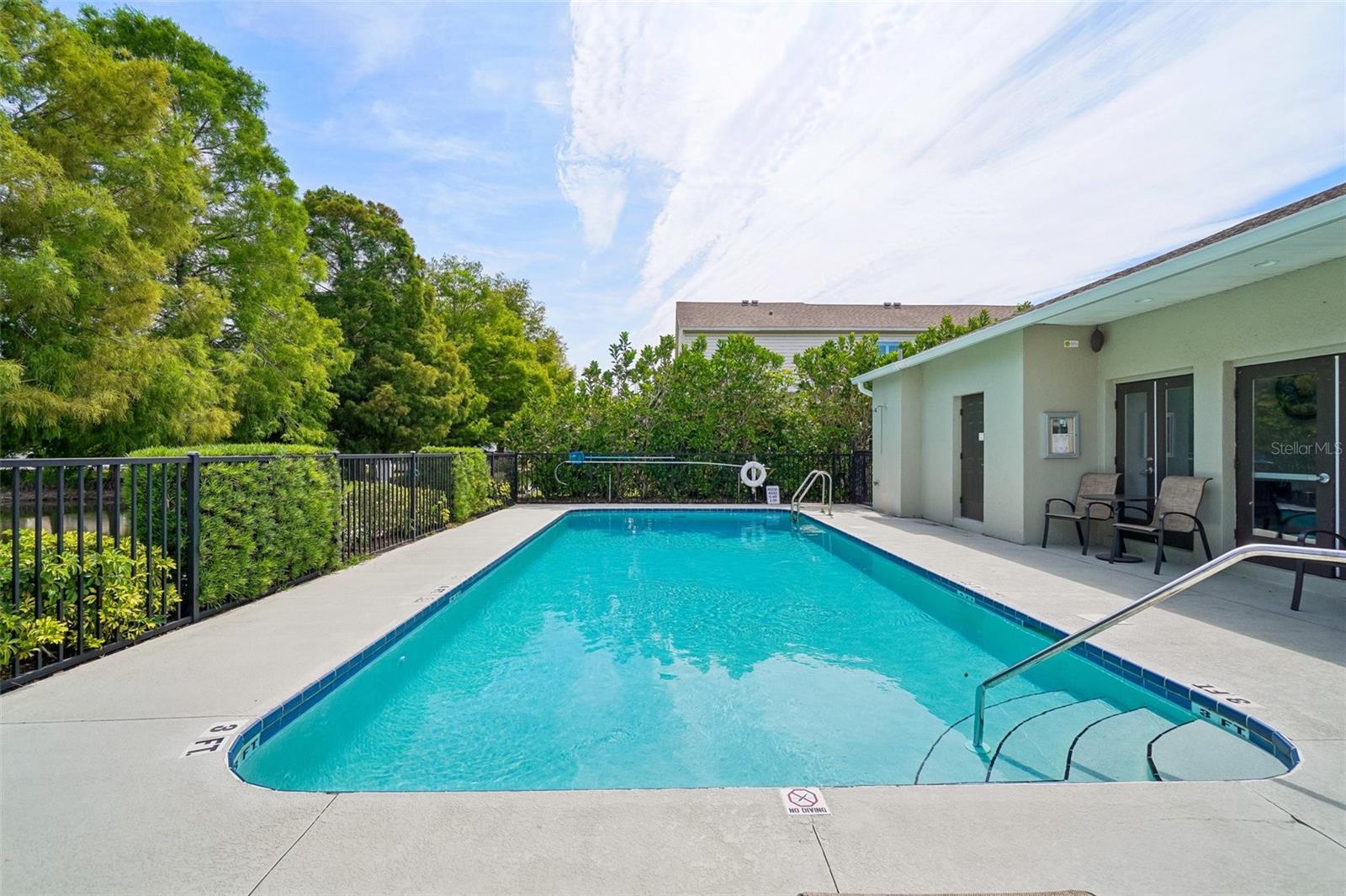 HERITAGE OAKS TWNHMS - Residential