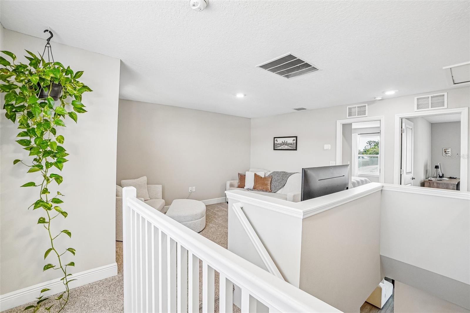 HERITAGE OAKS TWNHMS - Residential