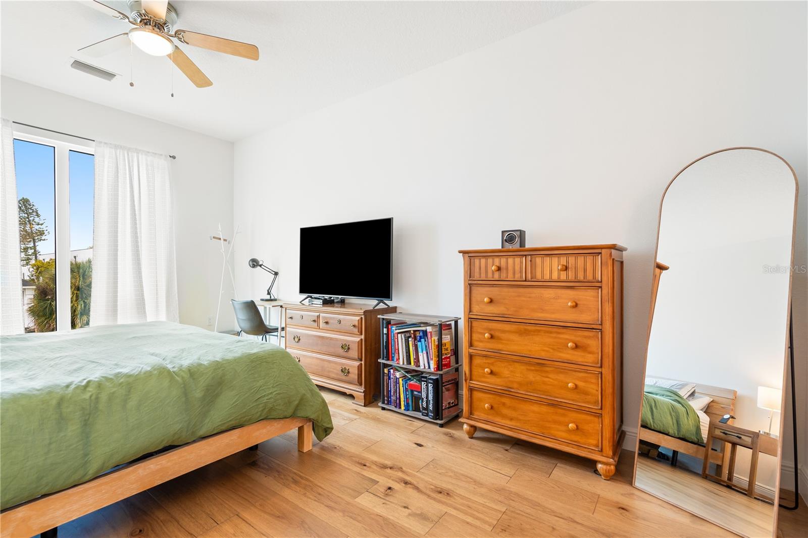 DOMUS URBANA CONDO - Residential