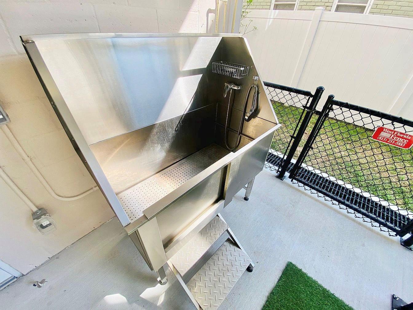 DOMUS URBANA CONDO - Residential