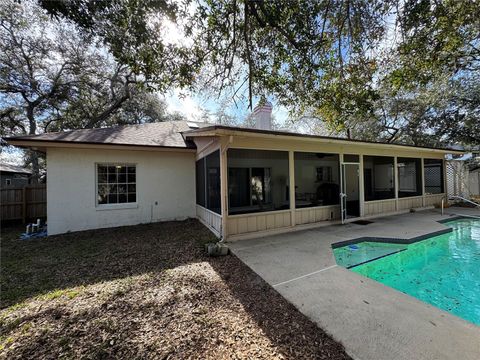 A home in LAKE MARY