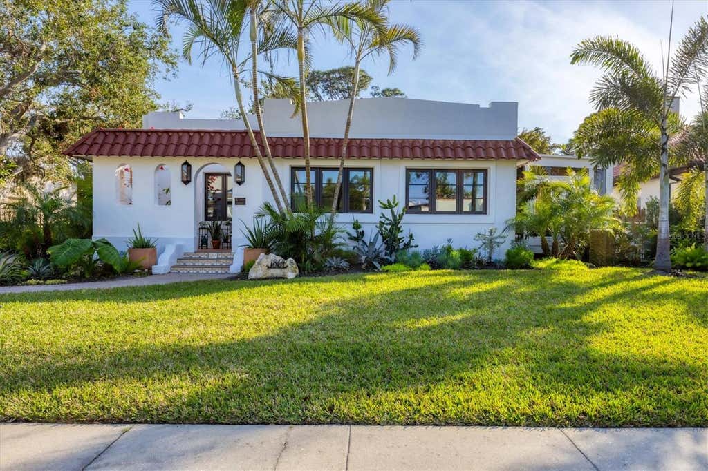 Photo of 1864 Clematis St, Sarasota, FL 34239 (MLS # A4696114)