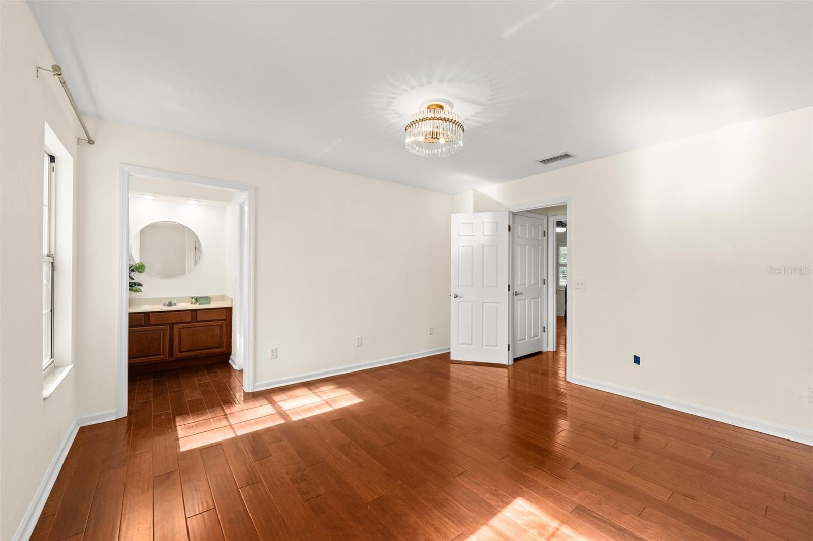 RICHMOND - Residential