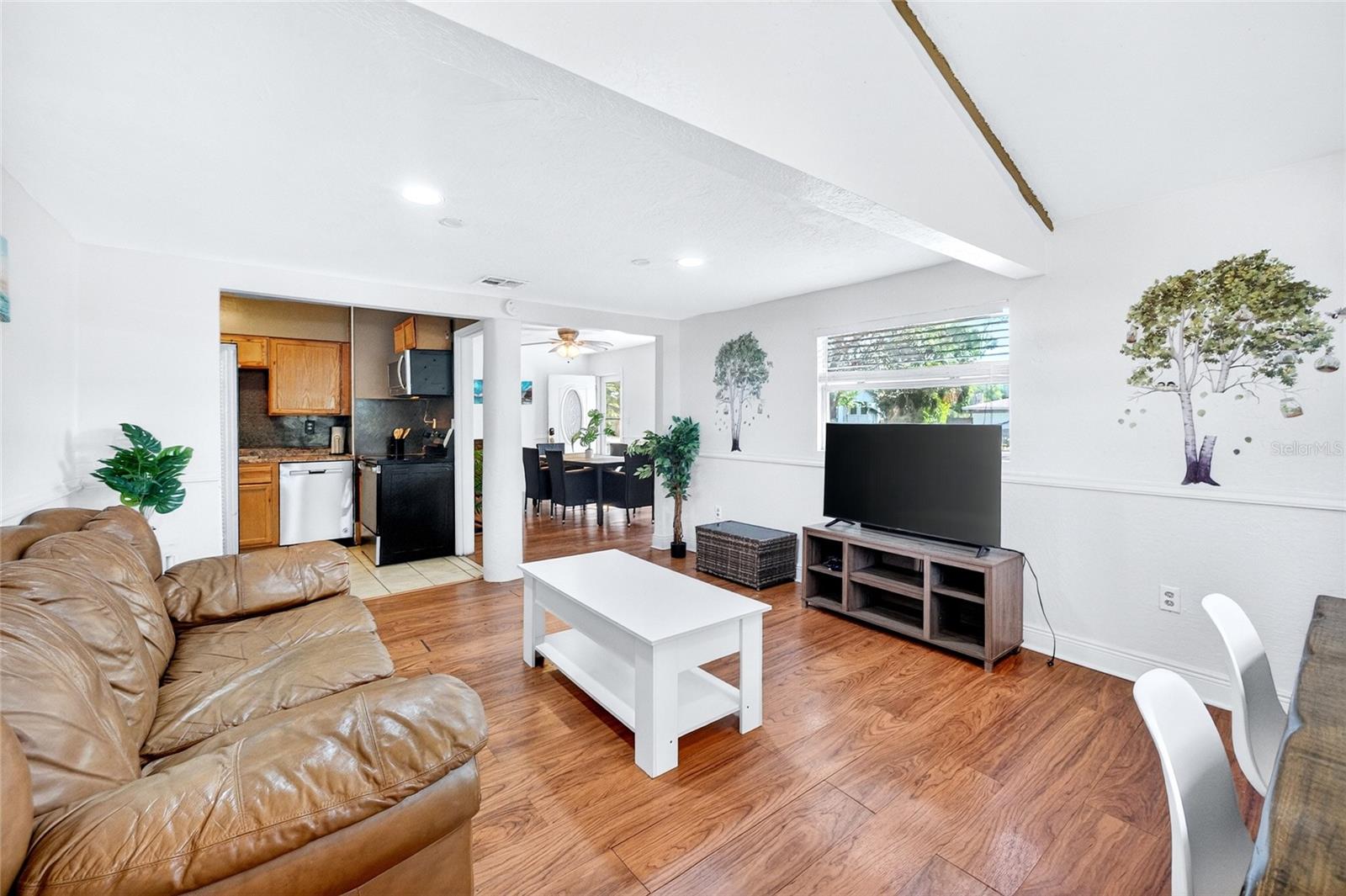 AVONDALE - Residential