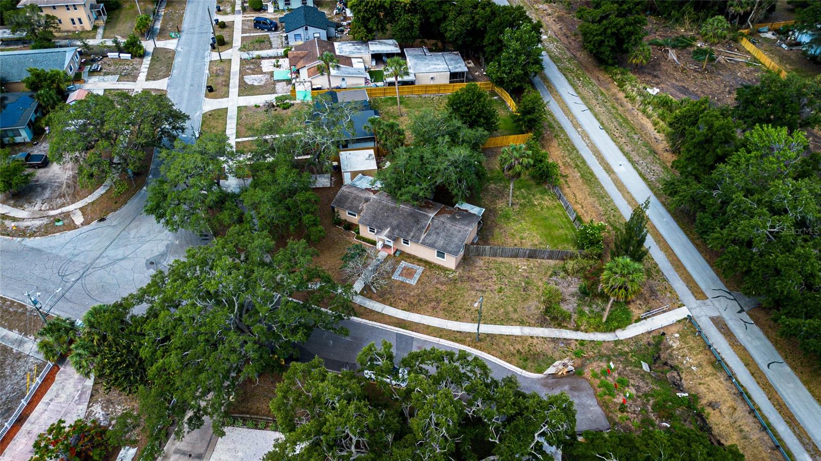 AVONDALE - Residential