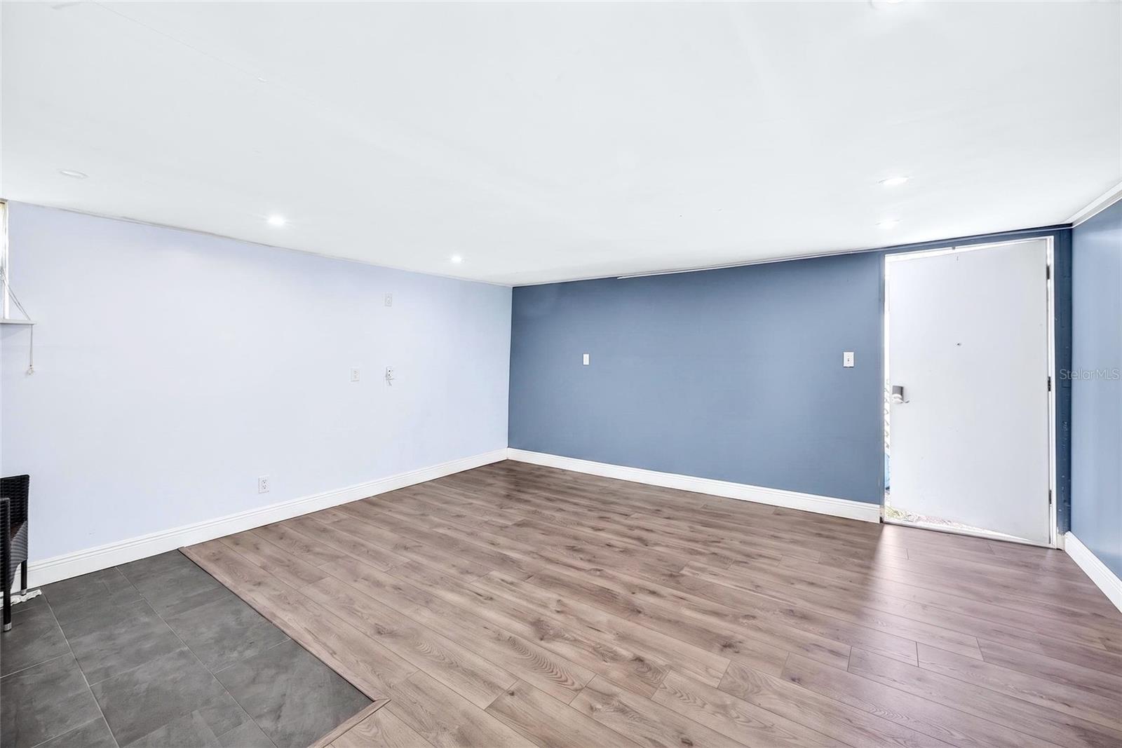 AVONDALE - Residential