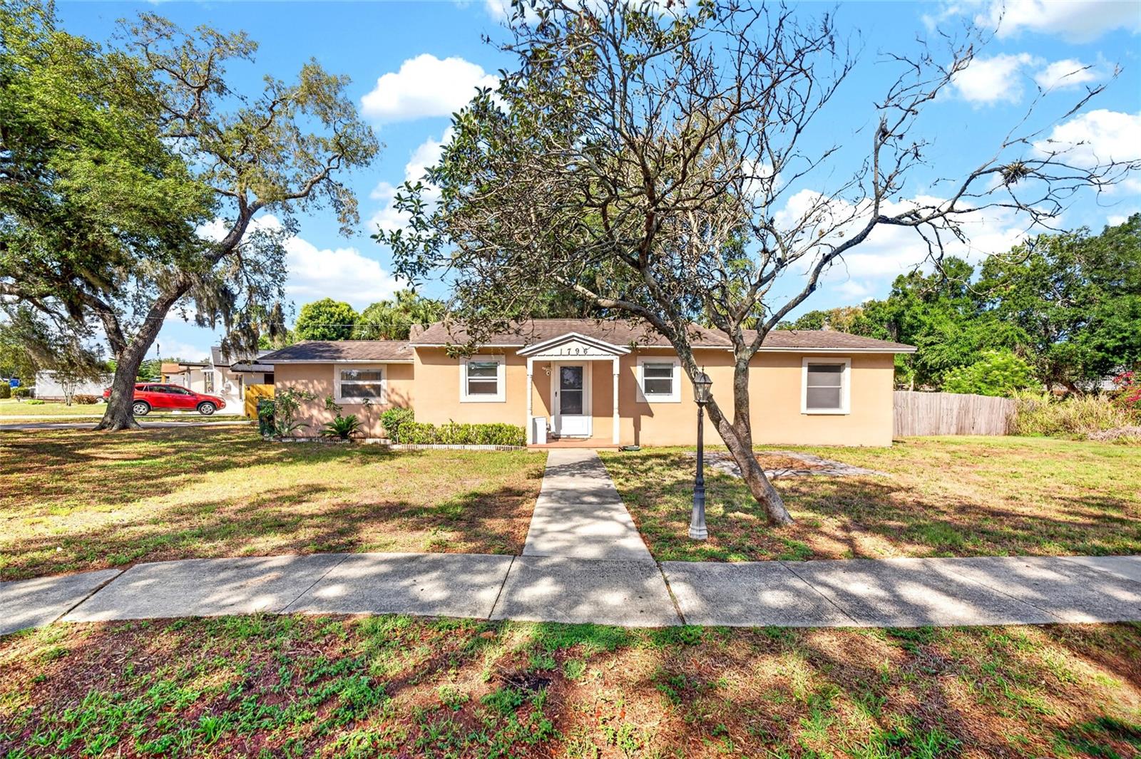 AVONDALE - Residential