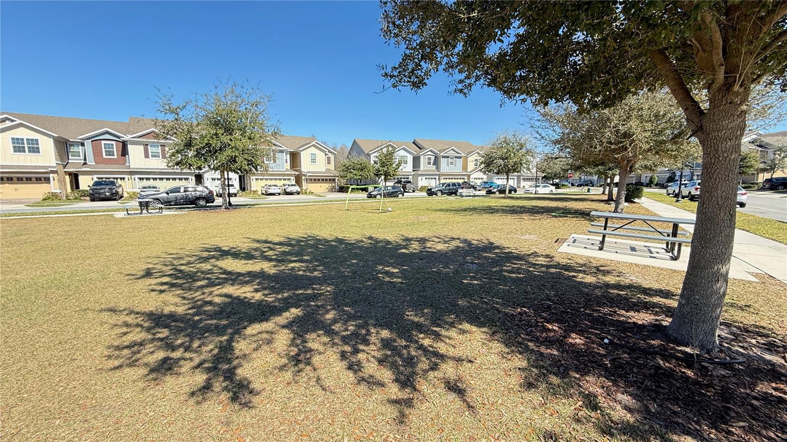 SAWGRASS LNDGS - Residential