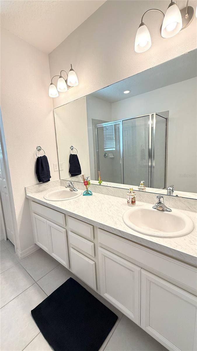 SAWGRASS LNDGS - Residential