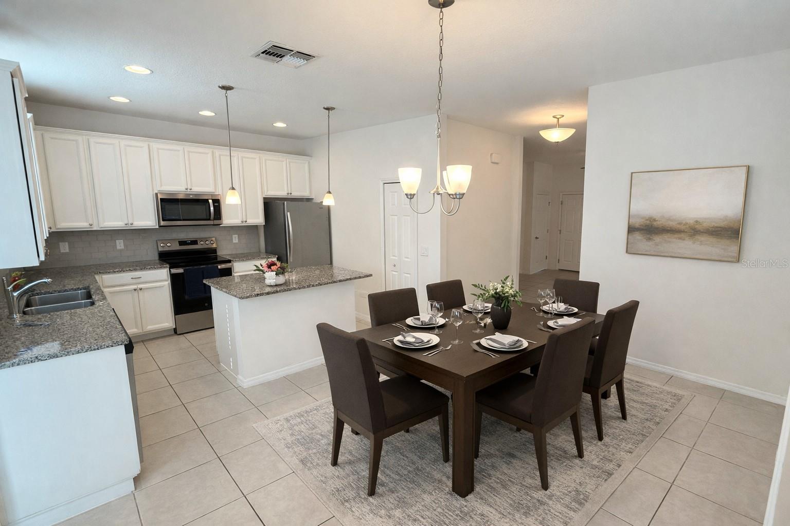 SAWGRASS LNDGS - Residential