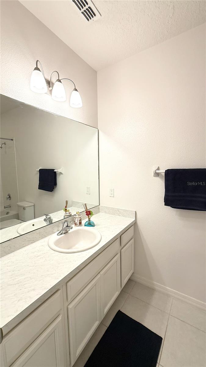 SAWGRASS LNDGS - Residential