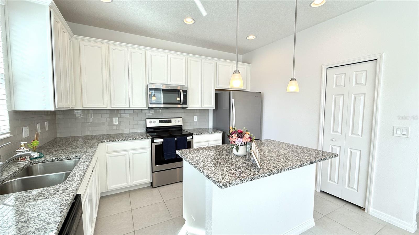 SAWGRASS LNDGS - Residential