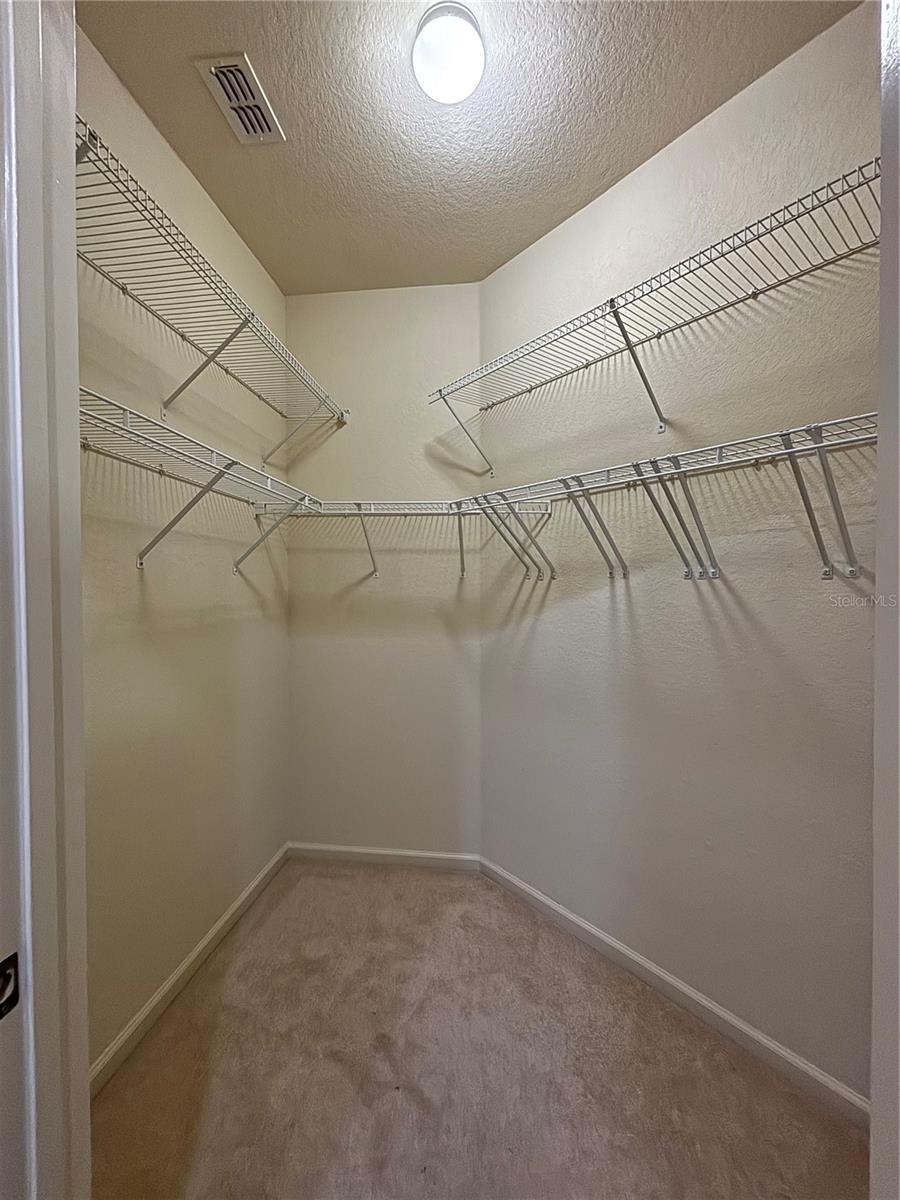 FLORA RIDGE CONDO PH 8 BLDG 11 - Residential Lease