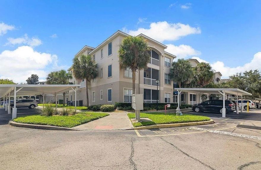 Conveniently location!!!  Now available this 3 bedroom 2 bath apartment unit located on a first floor in a gated community. This spacious unit is close to everything you need .. supermarkets, gyms, The Loop is right across the street, movie theater, restaurants and so much more. Access to mayor highways are only  minutes  away. It also zoned with good schools!!! Great living at a great value