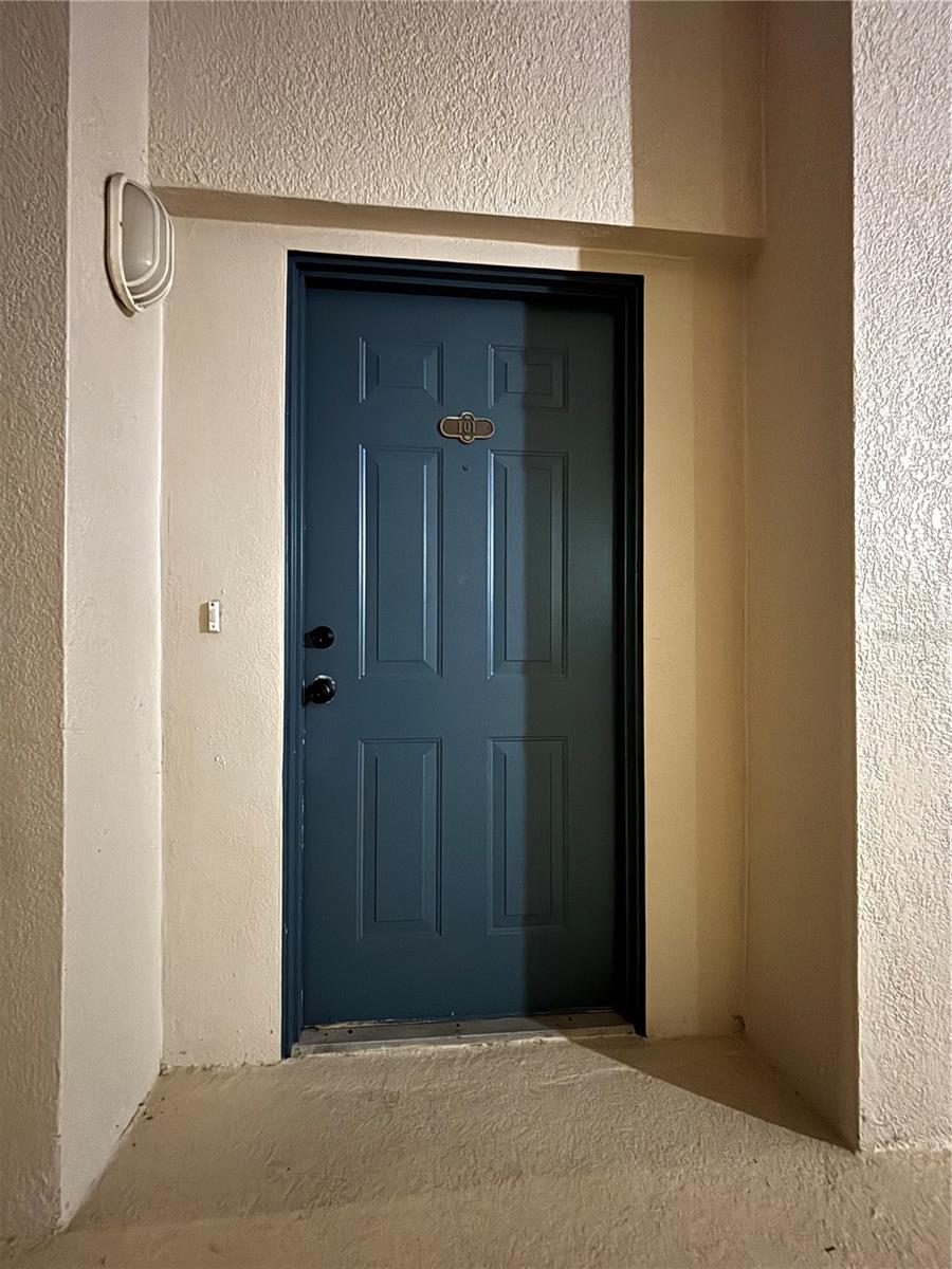 FLORA RIDGE CONDO PH 8 BLDG 11 - Residential Lease