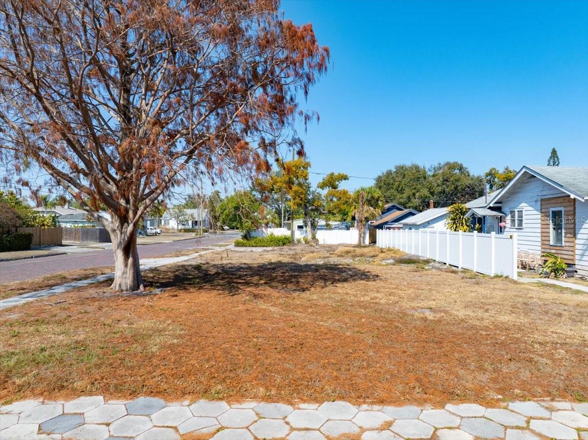 HALLS CENTRAL AVE 1 - Land