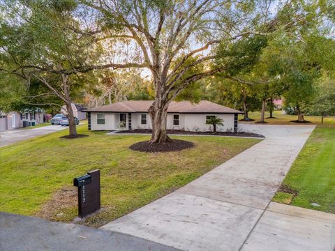 A home in WINTER SPRINGS