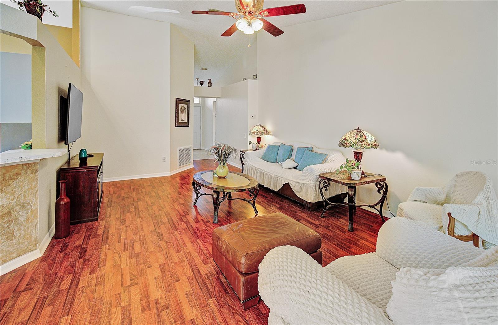 MEADOW POINTE PRCL 18 UNIT 01 & 03 - Residential