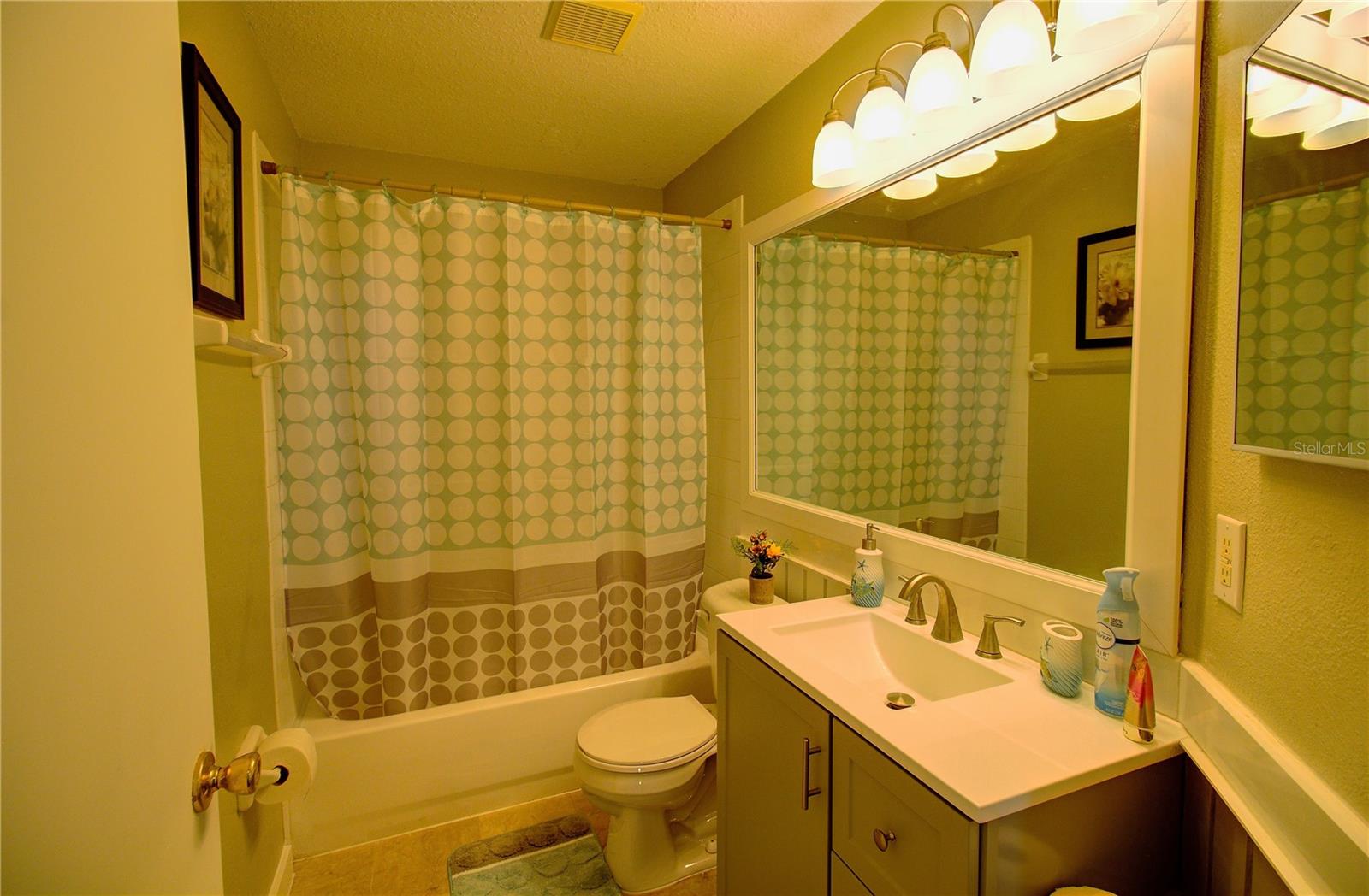 MEADOW POINTE PRCL 18 UNIT 01 & 03 - Residential