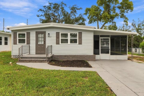 Photo of 7289 Fairlane Avenue, Brooksville, FL 34613 (MLS # OM734413)