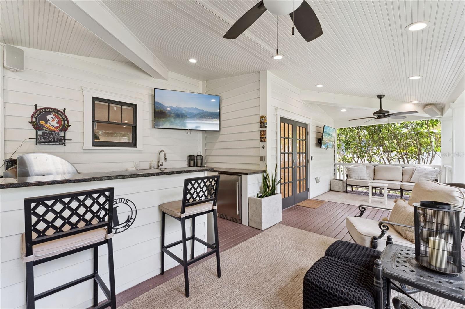 1513 E AMELIA STREET