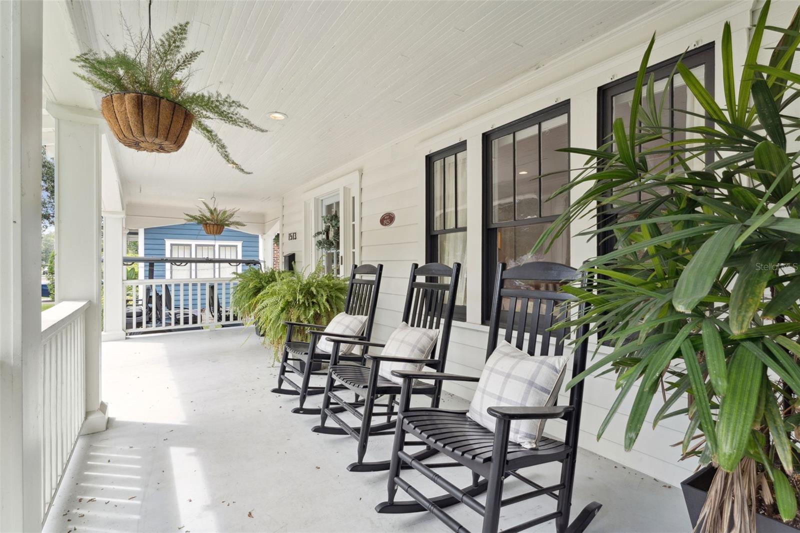 1513 E AMELIA STREET