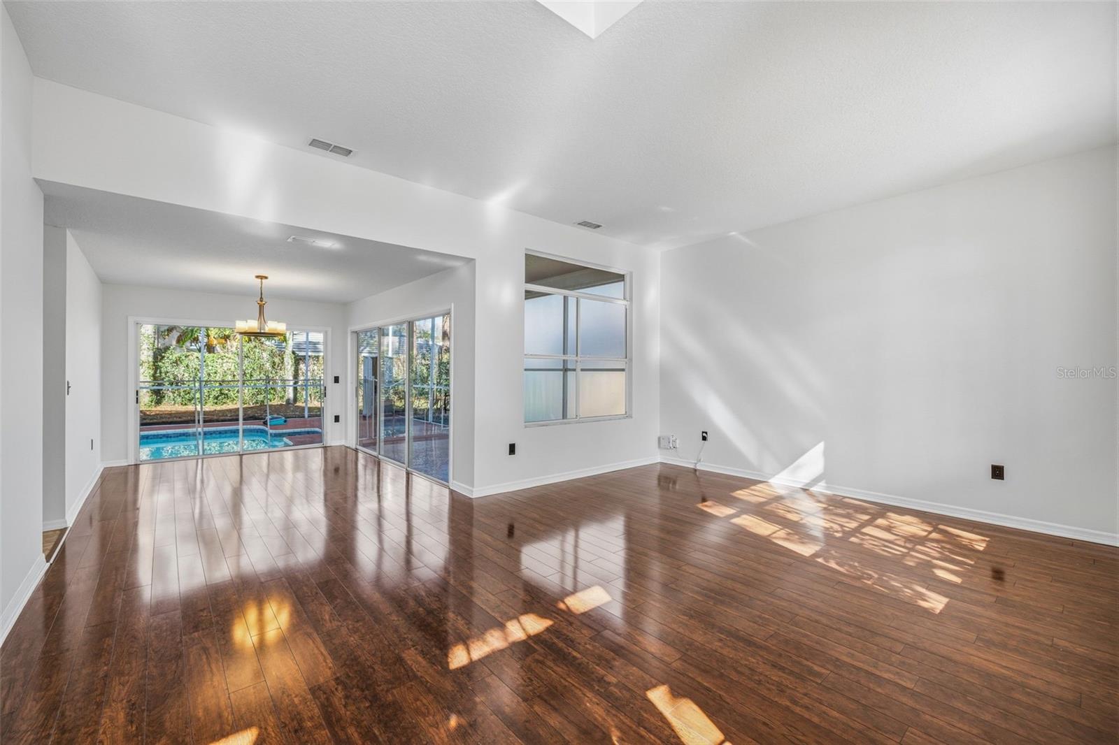 HUNTER'S GREEN - Residential