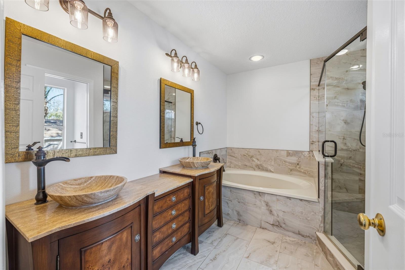 HUNTER'S GREEN - Residential