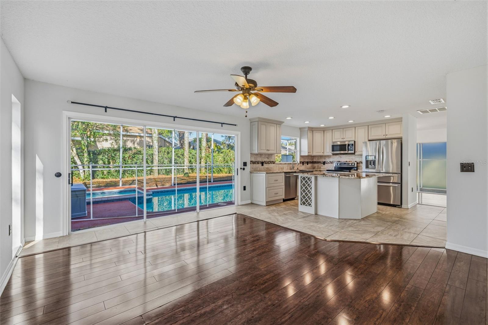 HUNTER'S GREEN - Residential