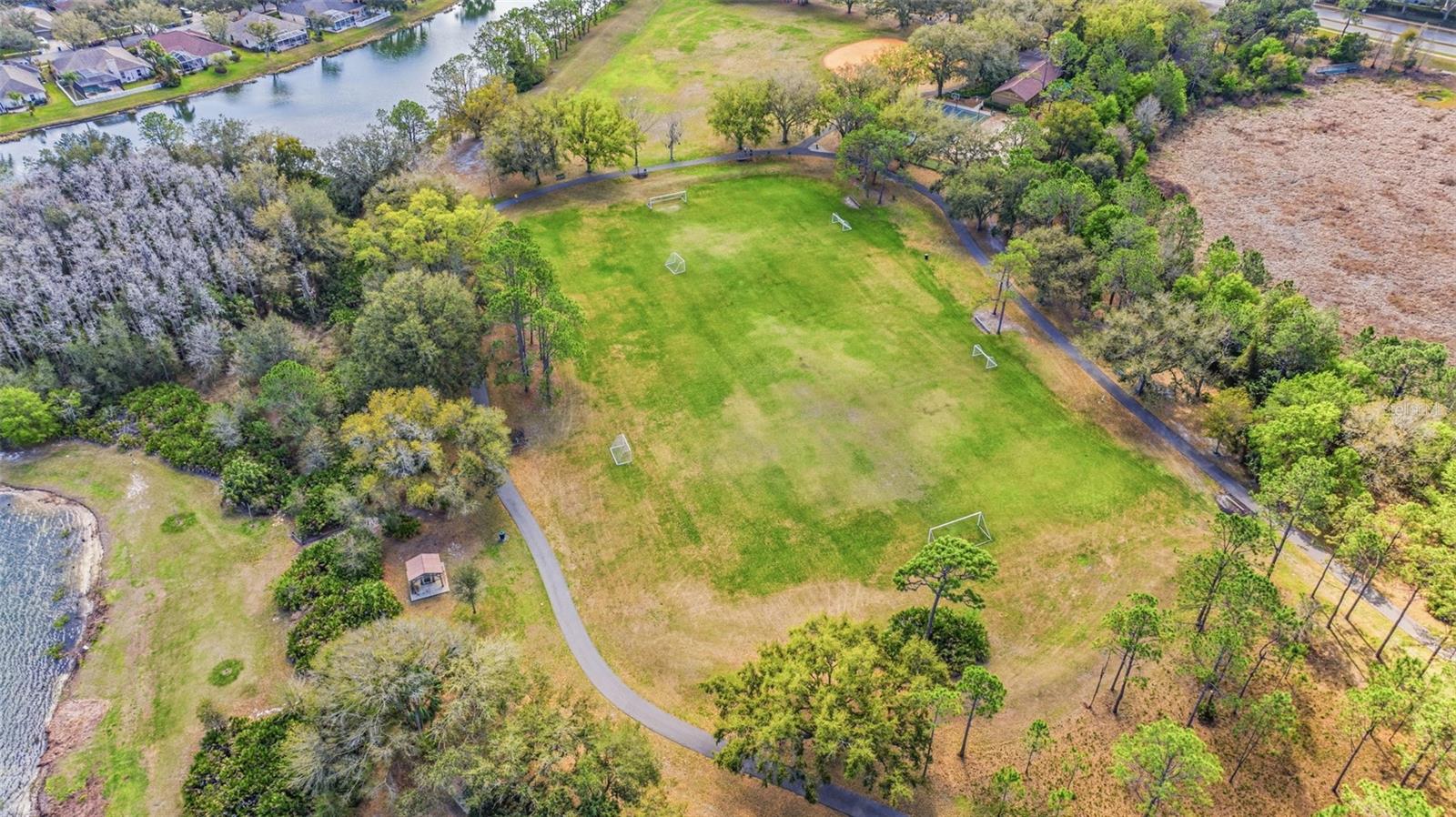 HUNTER'S GREEN - Residential