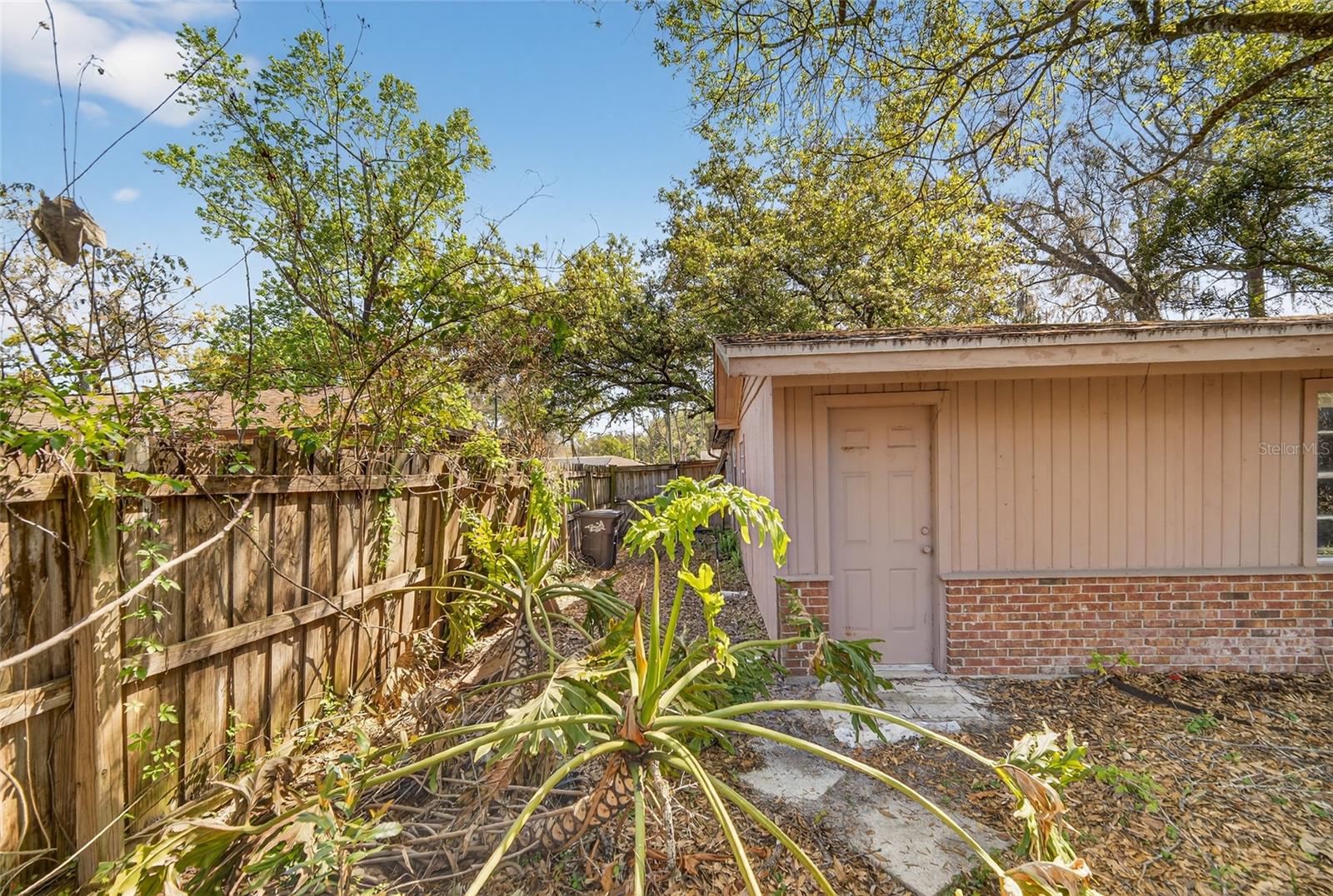 WALKERS ADD TO ALTAMONTE SPGS 2 - Residential