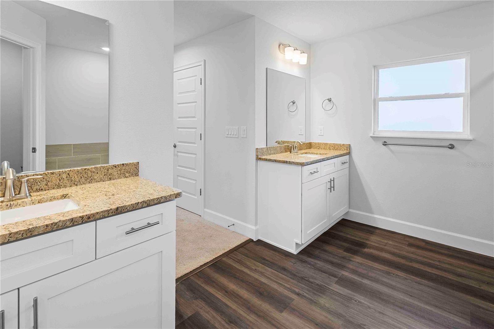 PRESERVE/LAUREL LAKE - Residential