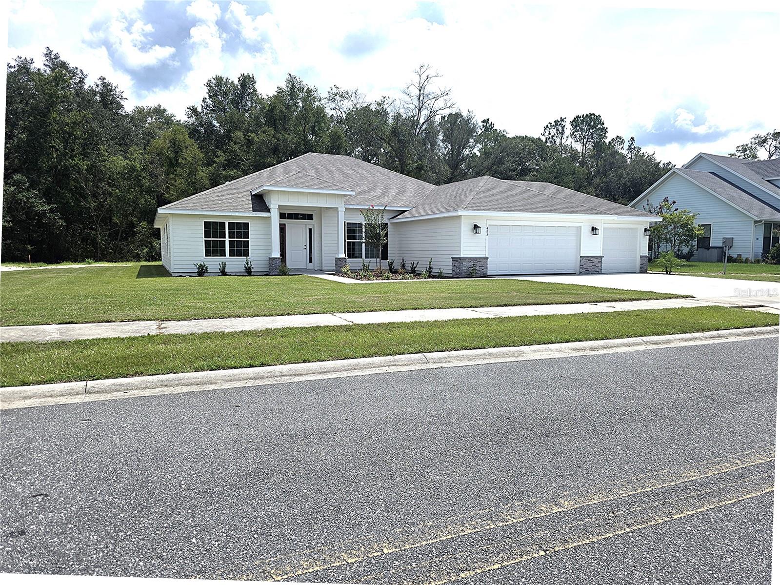 483 SW BELLFLOWER DRIVE