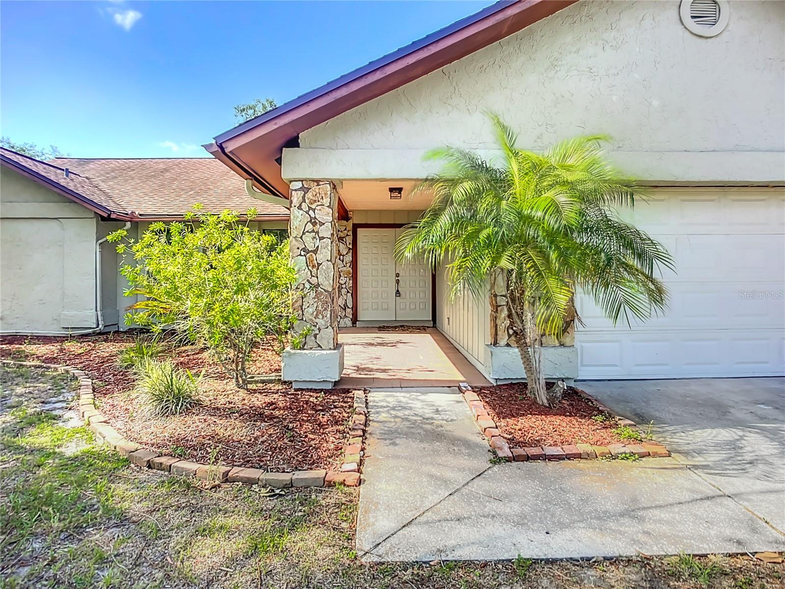 BLOOMINGDALE OAKS - Residential