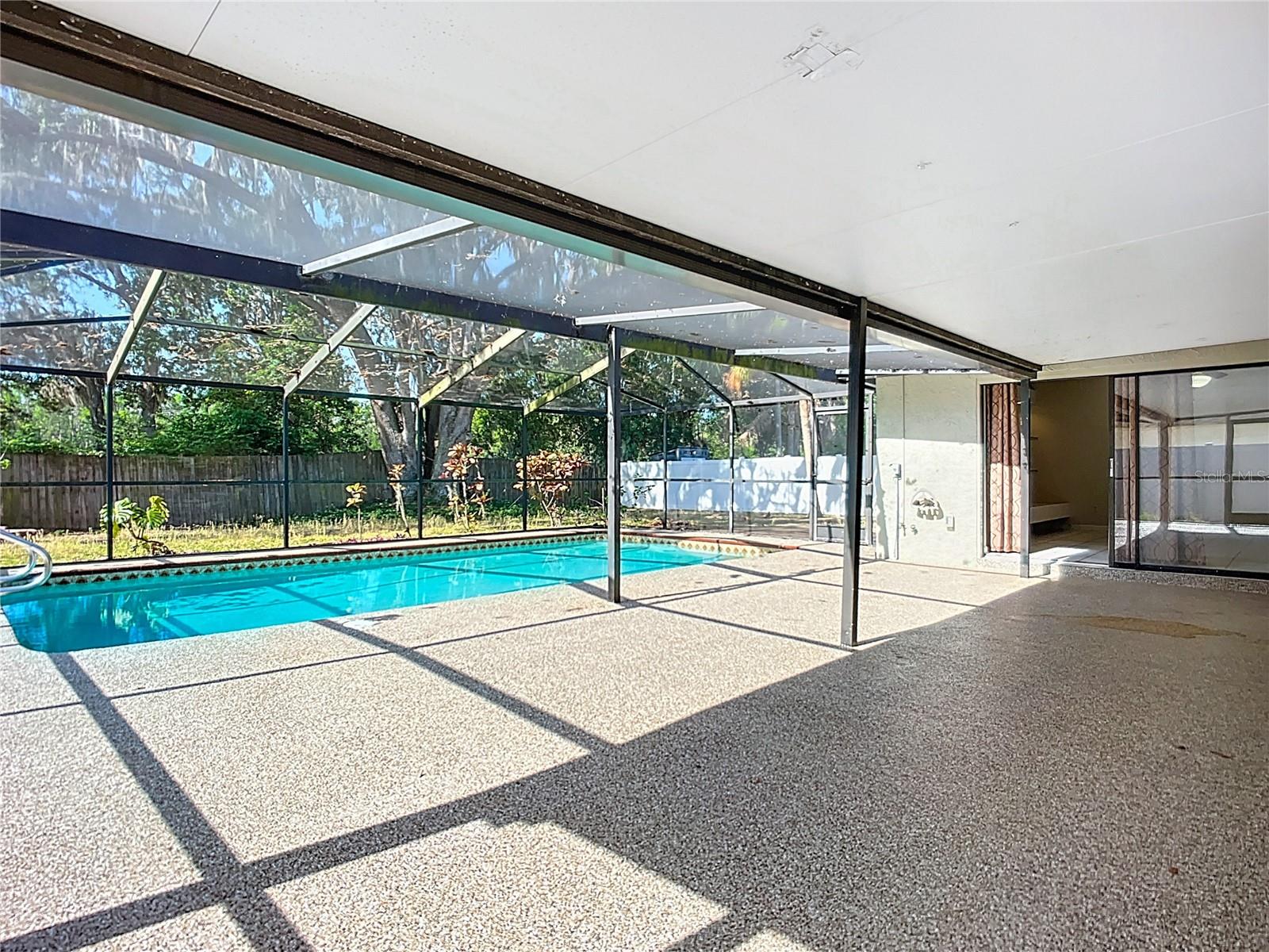 BLOOMINGDALE OAKS - Residential