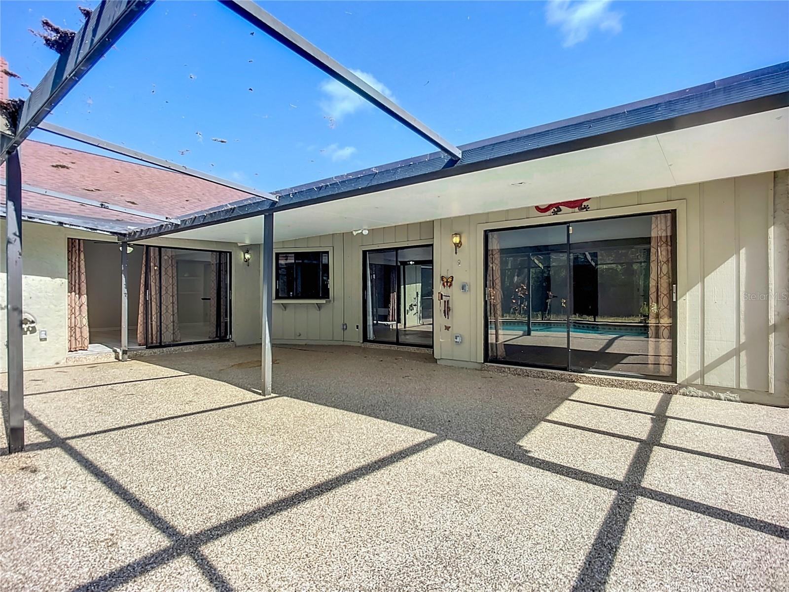 BLOOMINGDALE OAKS - Residential