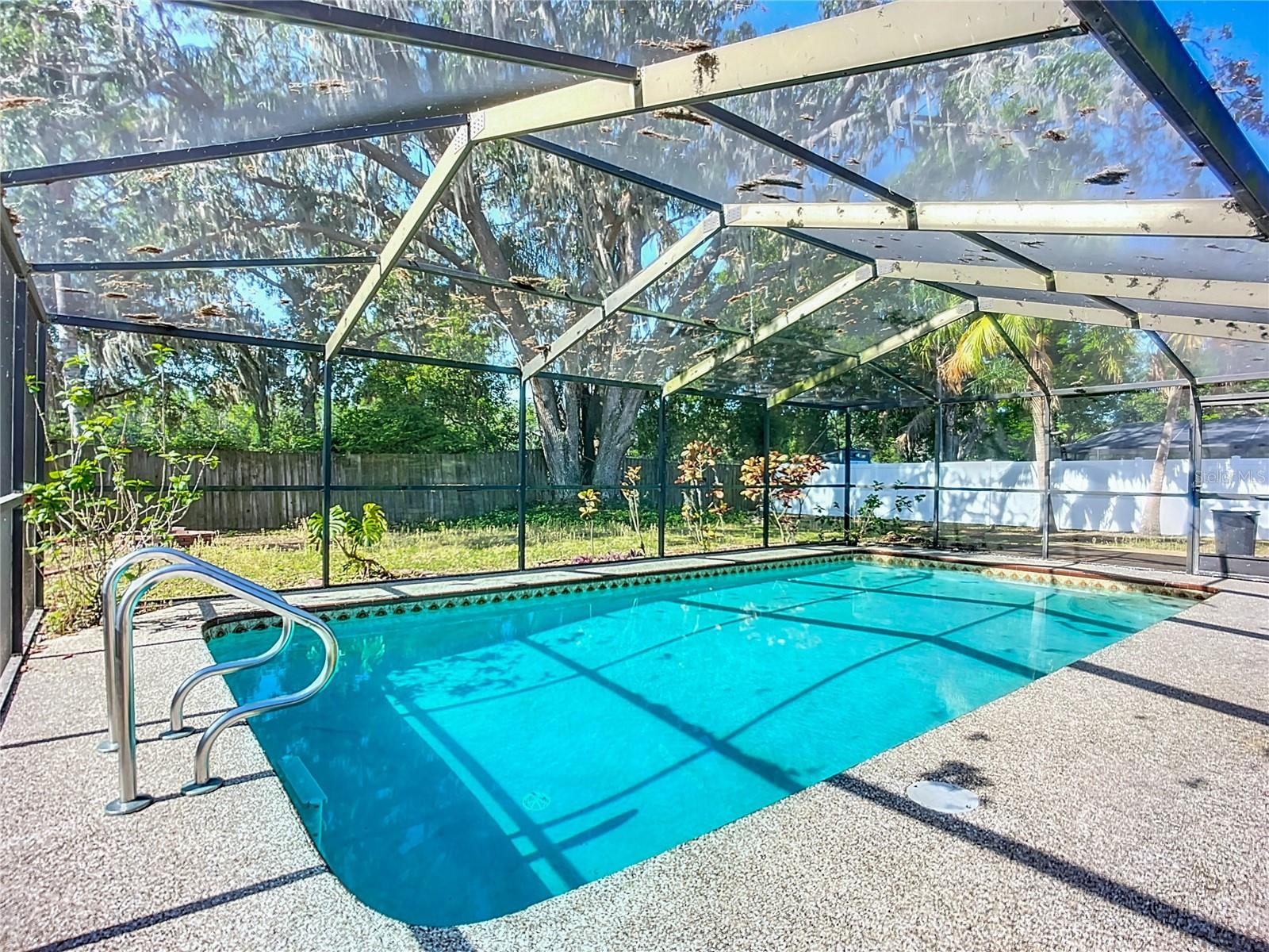 BLOOMINGDALE OAKS - Residential