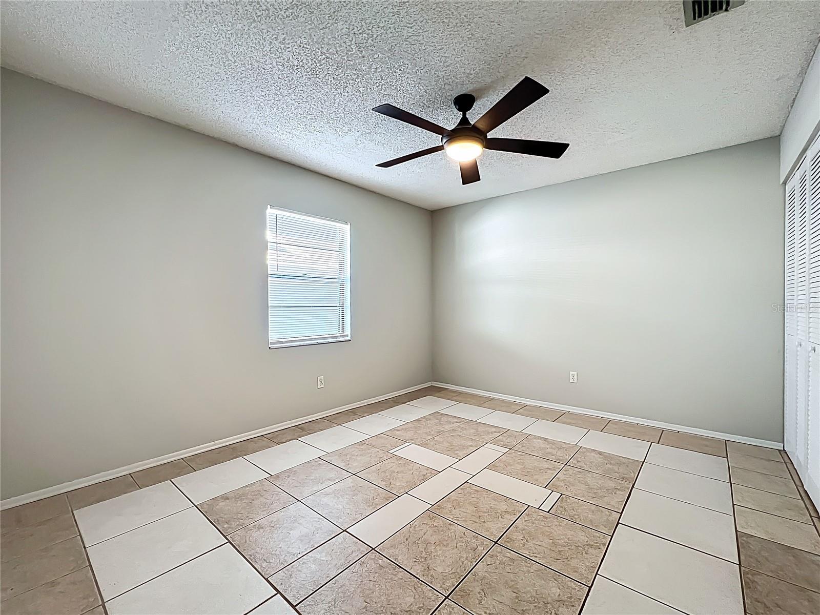 BLOOMINGDALE OAKS - Residential