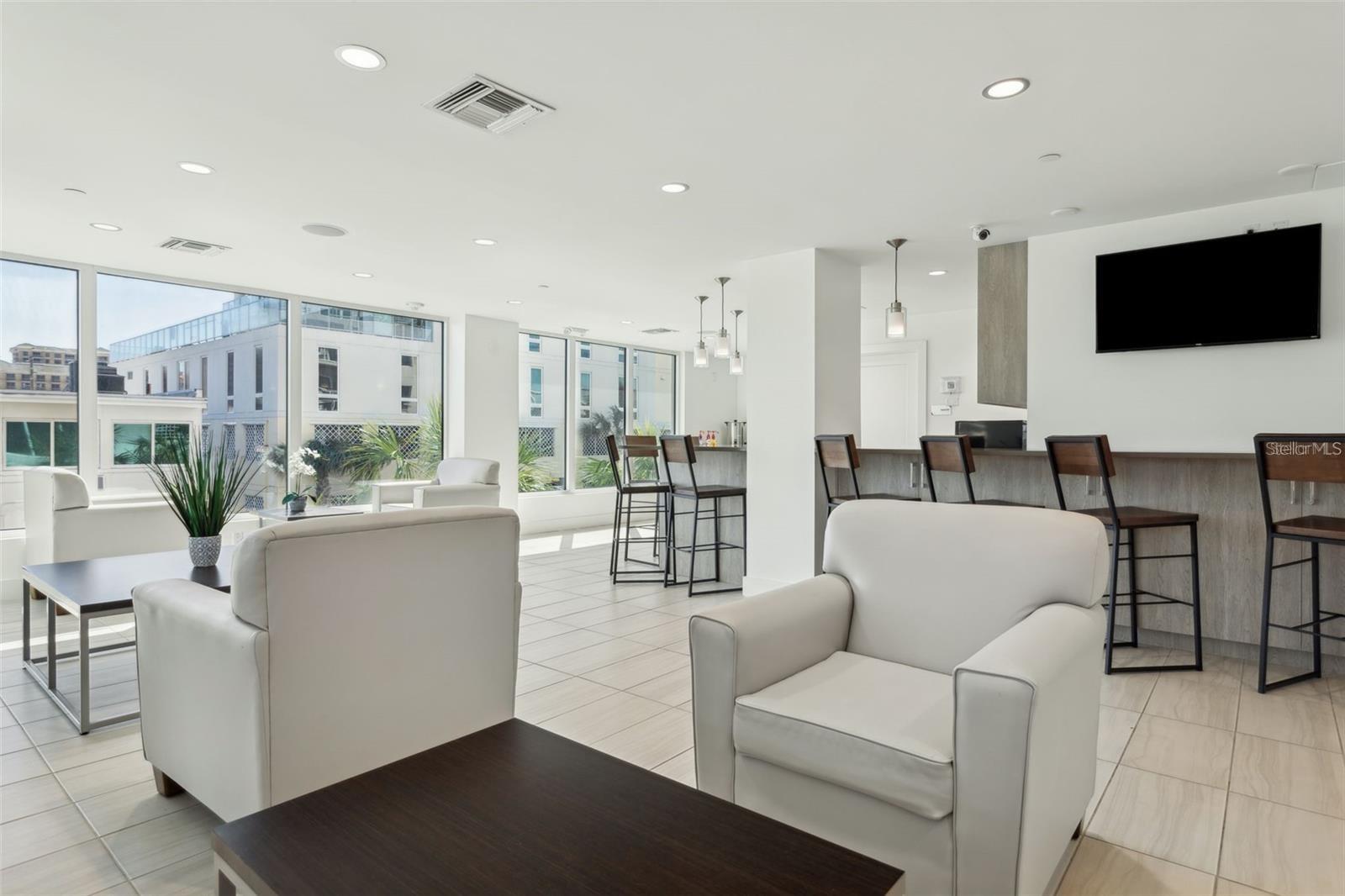 AVALON CLUB RESORT CONDO - Residential