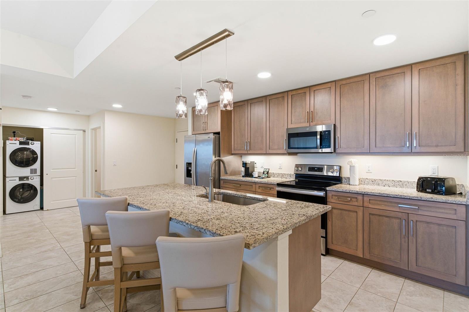 AVALON CLUB RESORT CONDO - Residential