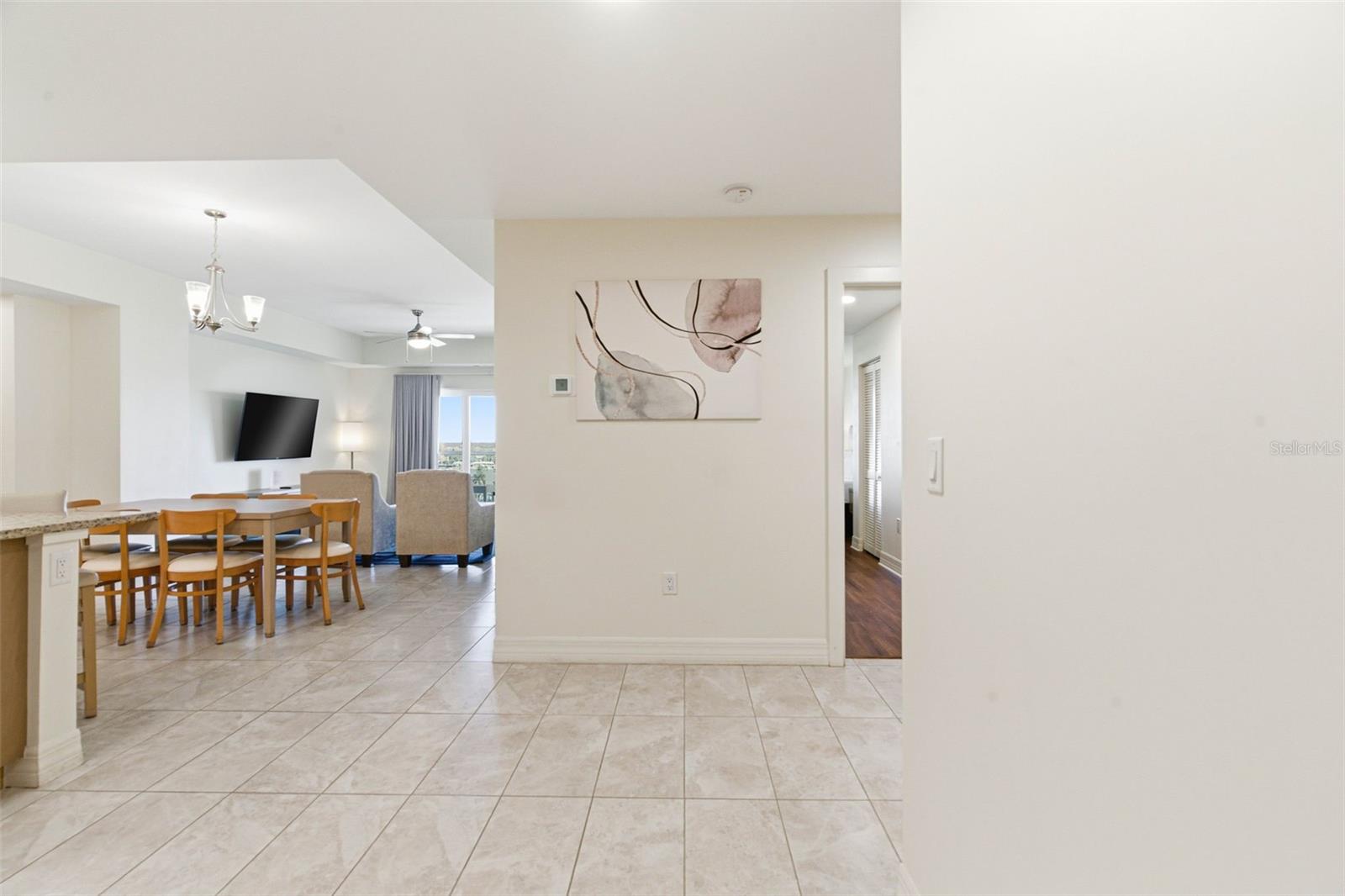 24 AVALON STREET 802