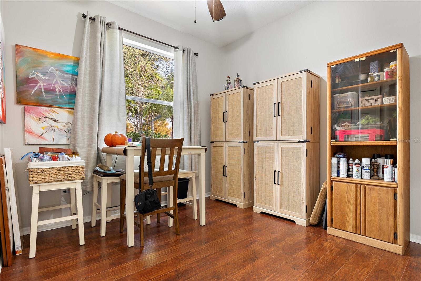 GROVES PH 03 CLUB VILLAS - Residential