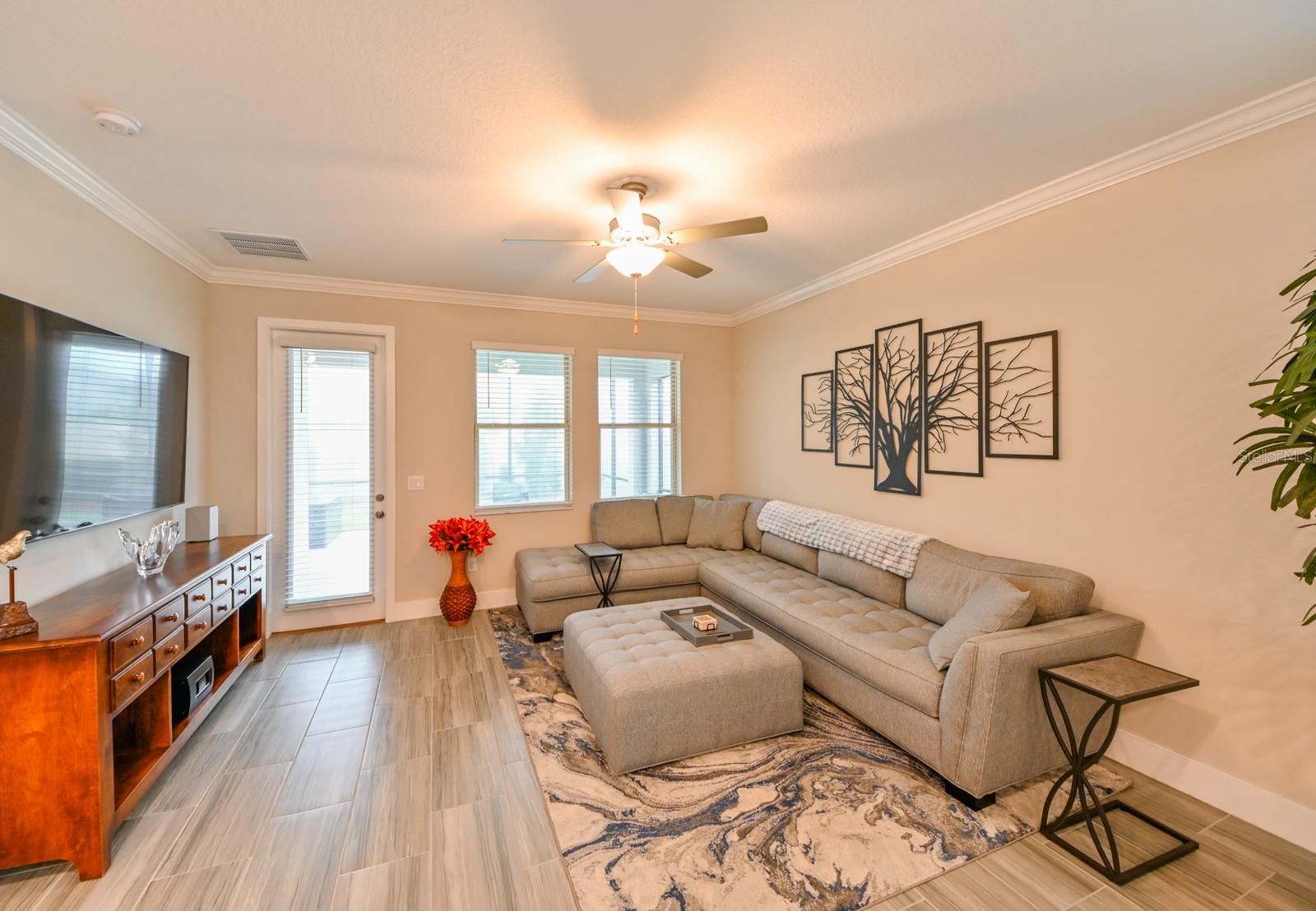 BRYANT SQUARE - Residential